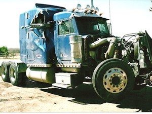 Salvage 2004 Peterbilt 379 - 2254-PETE