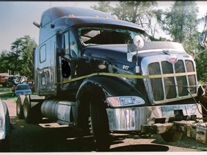 Salvage 2004 Peterbilt 387 - 1619-PETE