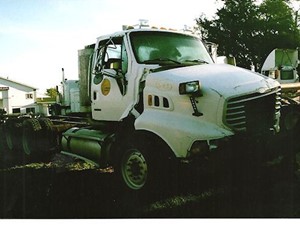 Salvage 2005 Ford STERLING - 2453-FORD