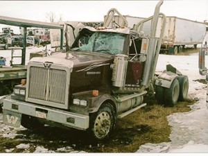 Salvage 2005 Western Star 4900FA - 1213-WS