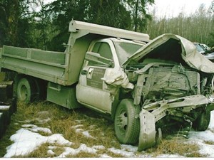 Salvage 2006 GM/Chev (HD) 3500 - 2005-CHEV