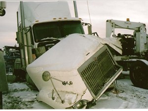 Salvage 2006 International 9400I - 1673-IHC