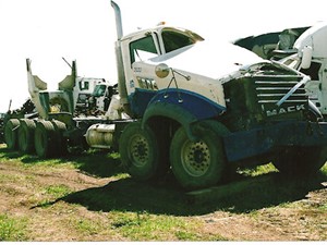 Salvage 2007 Mack CV713 Granite - 2261-MACK