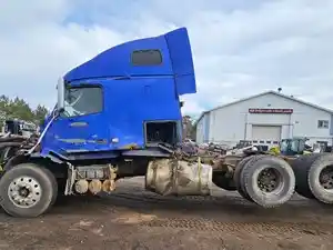 Salvage 2009 Volvo VNL - 3830-VOLVO
