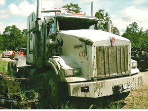 Salvage 2010 Kenworth T800 - 2861-KW