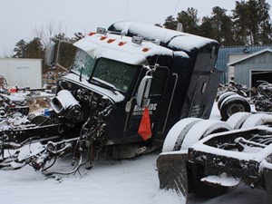 Salvage 2010 Peterbilt 386 - 3340-PETE