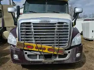 2011 Freightliner Cascadia 125 Truck for Parts (Stock #3835-FRTLR)) Part Image