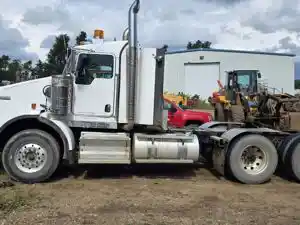 Salvage 2012 Kenworth T800 - 3932-KW