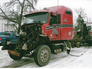 Salvage 2012 Mack CXU - 3205-MACK