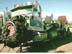 Salvage 2012 Peterbilt 386 - 2835-PETE
