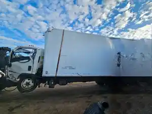 Salvage 2019 Isuzu NRR - 3831-ISUZU