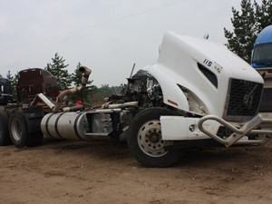 Salvage 2019 Volvo VNR64T - 3401-VOLVO