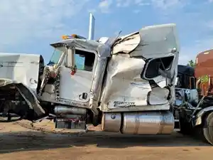 Salvage 2020 Peterbilt 389 - 3648-PETE