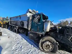 Salvage 2022 Western Star 4900 FA - 3810-WS