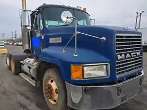 Salvage 1994 Mack CH613 - 250061