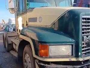 Salvage 1995 Mack CH613 - 240670