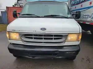 Salvage 1998 Ford E-450 - 240697