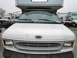 Salvage 1999 Ford E-450 - 240698