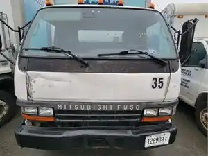 Salvage 2002 Mitsubishi FH211 - 240704