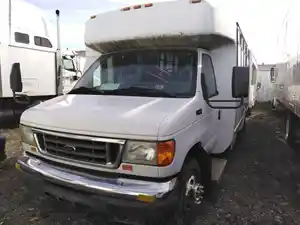 Salvage 2005 Ford E-450 Super Duty - 250553