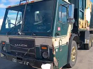 Salvage 2005 Mack LE613 - 240612