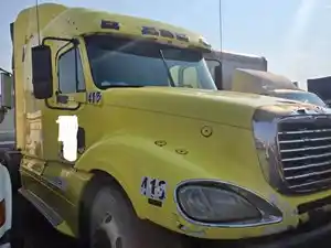 Salvage 2007 Freightliner Columbia 120 - 250276