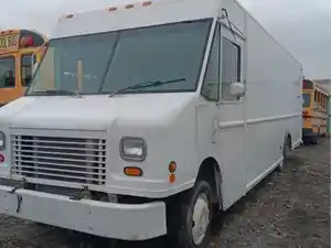 Salvage 2007 Freightliner MT45 Chassis - 240657
