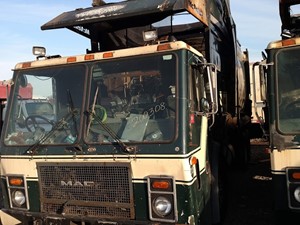 Salvage 2007 Mack LE613 - 200308