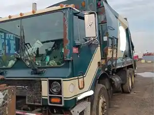 Salvage 2007 Mack MR690S - 240621