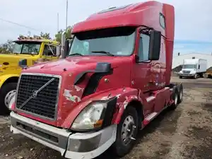 Salvage 2007 Volvo VNL - 230630