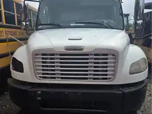 Salvage 2008 Freightliner M2 106 - 250101