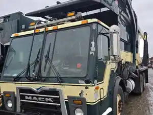 Salvage 2011 Mack LEU613 - 240726