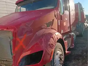 Salvage 2012 Peterbilt 587 - 240570