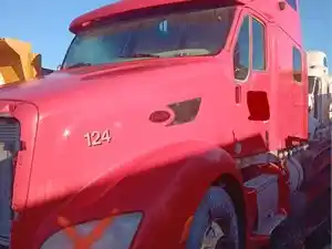 Salvage 2012 Peterbilt 587 - 240571