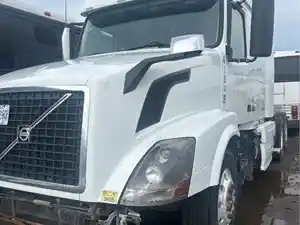 Salvage 2013 Volvo VNL - 250369