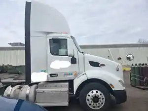 Salvage 2014 Peterbilt 579 - 250102