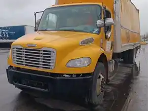 Salvage 2015 Freightliner M2 106 - 240522