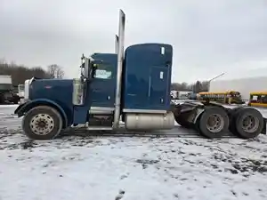 Salvage 2007 Peterbilt 379 - PT-0904