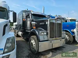 2014 Kenworth W900 Truck for Parts (Stock #KW-0838)) Part Image