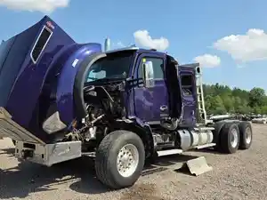 Salvage 2023 Kenworth T880 - KW-0923
