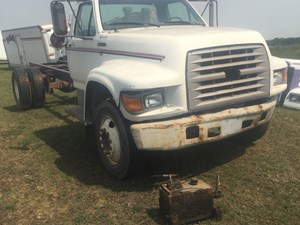 Salvage 1995 Ford F700 - SV-78