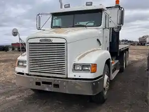 Salvage 1996 Freightliner FLD112 - SV-433