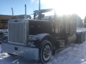 Salvage 2001 Peterbilt 379 - SV-44
