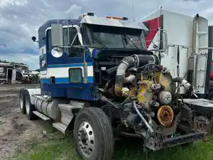 Salvage 2006 Kenworth T800 - SV-338