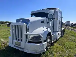 Salvage 2011 Kenworth T660 - SV-404