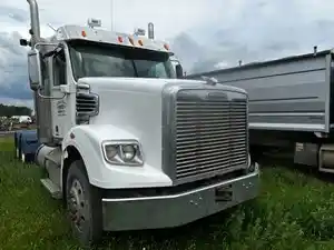 Salvage 2012 Freightliner CORONADO - SV-1