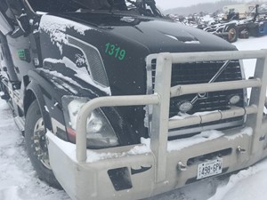 Salvage 2013 Volvo VNL - SV-129