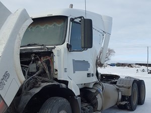 Salvage 2013 Volvo VNL - SV-49