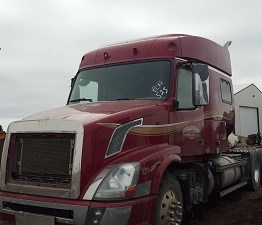 Salvage 2013 Volvo VNL - SV-54