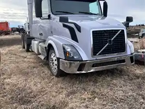 Salvage 2015 Volvo VNL - SV-398